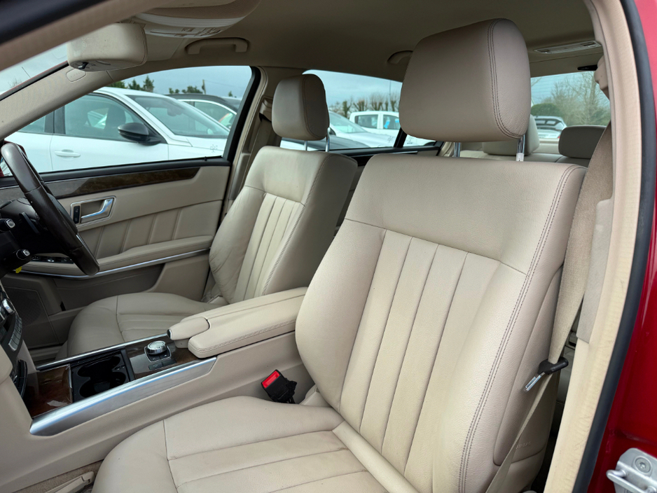 2015 Mercedes-Benz E Class - image 8