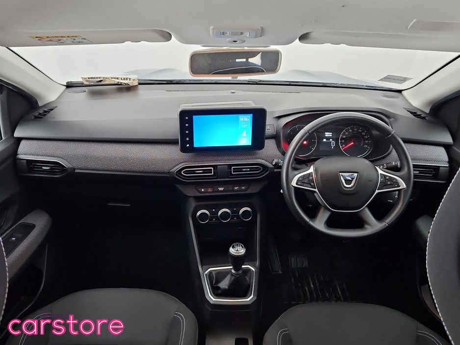 2022 Dacia Jogger - image 11