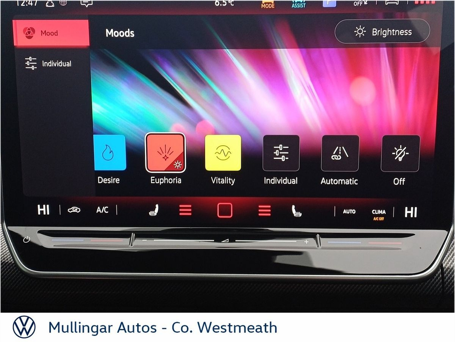 2024 Volkswagen Golf GOLF R-LINE 2.0TDI 150HP (EXTRAS) €41,950