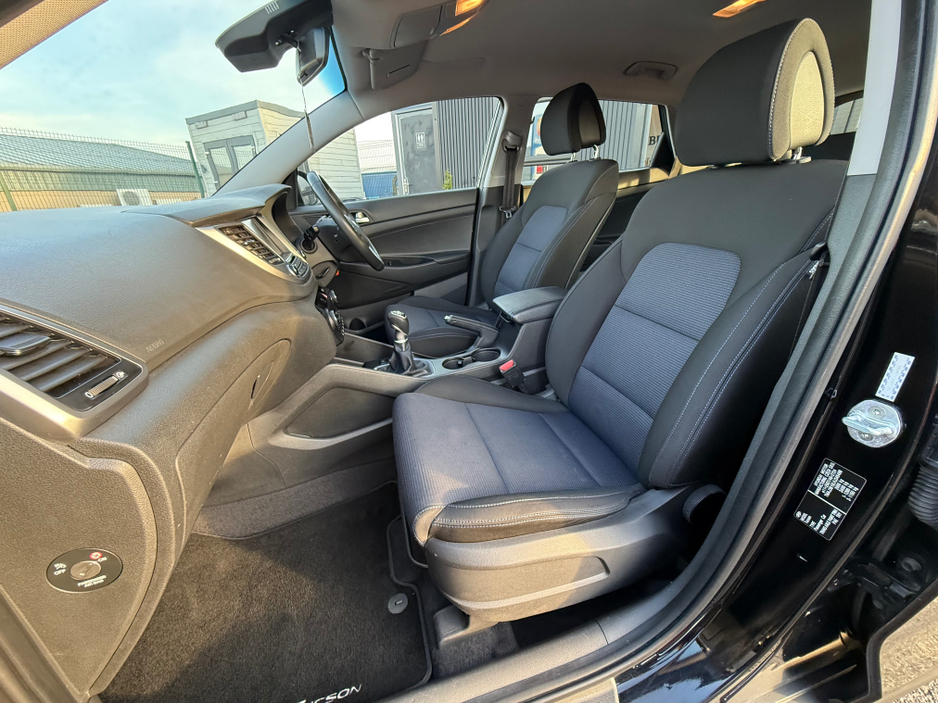 2017 Hyundai Tucson - image 7