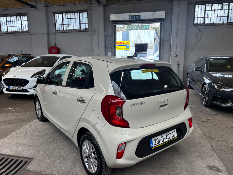 2023 Kia Picanto - image 12