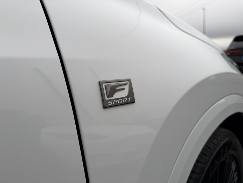 2023 Lexus NX 450 h+ - image 22