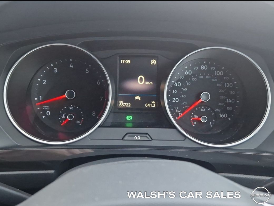 2021 Volkswagen Tiguan - image 29