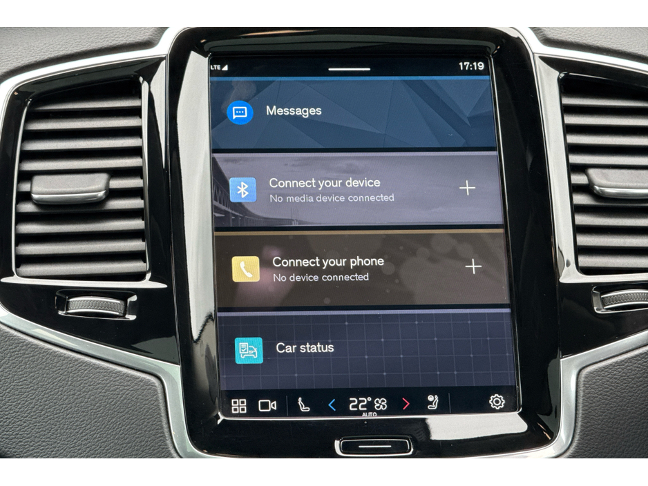 2023 Volvo XC90 + B5 MHEV AWD AUTO PLUS €77,950