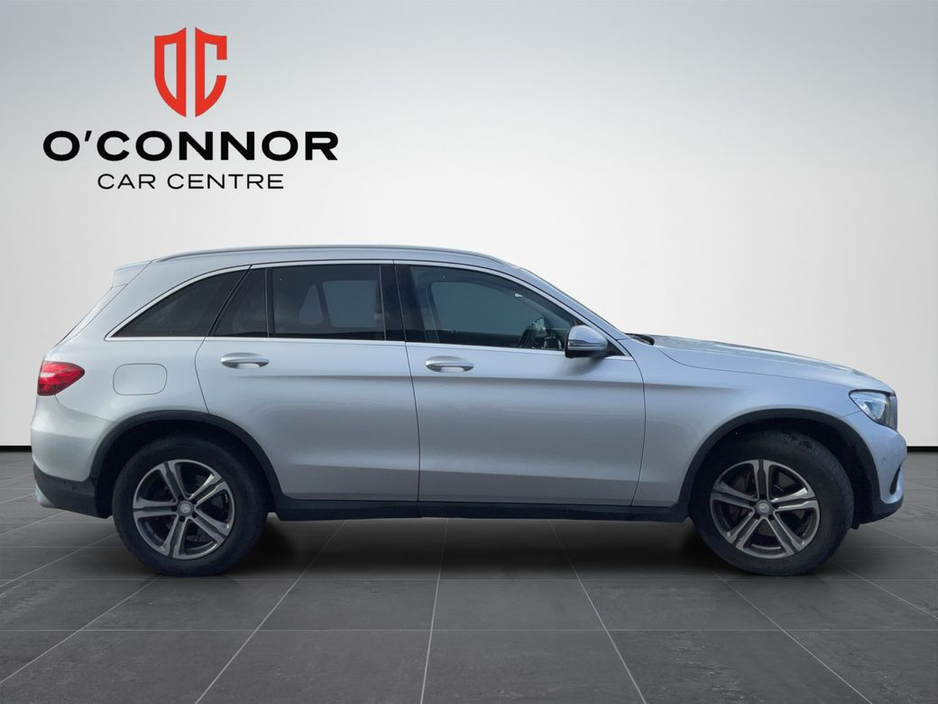 2017 Mercedes-Benz GLC Class - image 5