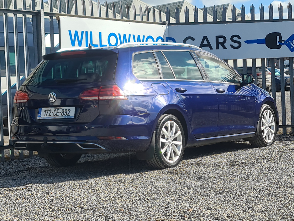 2017 Volkswagen Golf - image 2