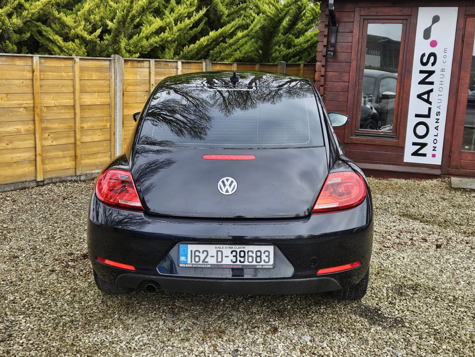 2016 Volkswagen Beetle - image 13