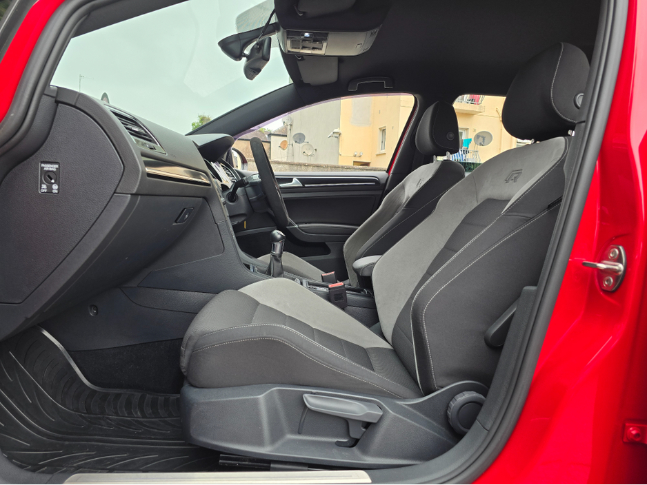 2015 Volkswagen Golf 2.0 TSI R 4X4 300PS 5DR €22,950