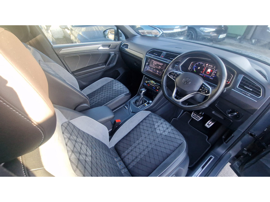 2023 Volkswagen Tiguan 2.0 TDI 150HP R-Line DSG 27.5% €42,950