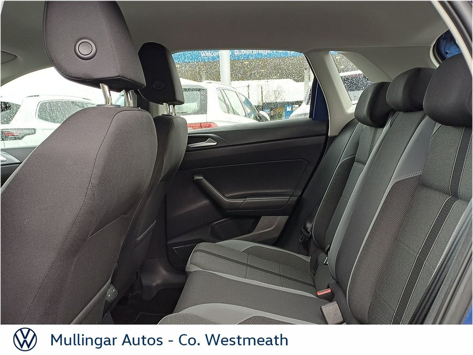 2023 Volkswagen Polo - image 7