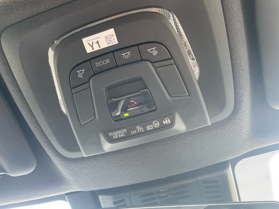 2024 Toyota C-HR - image 9