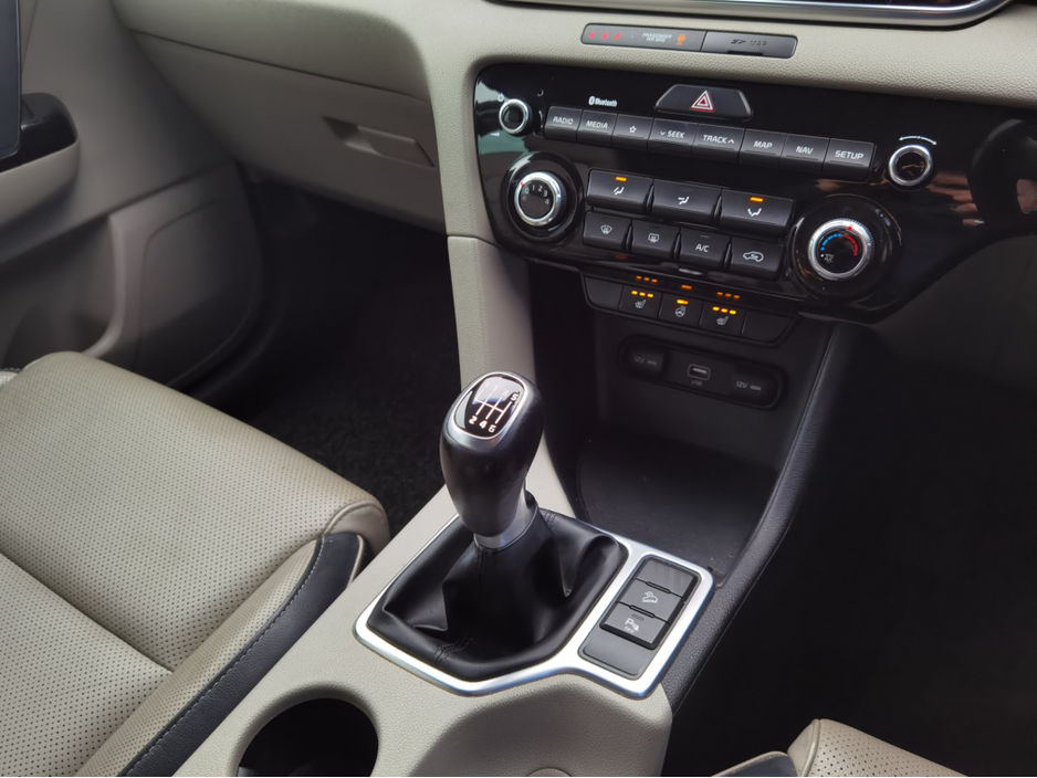 2019 Kia Sportage - image 18