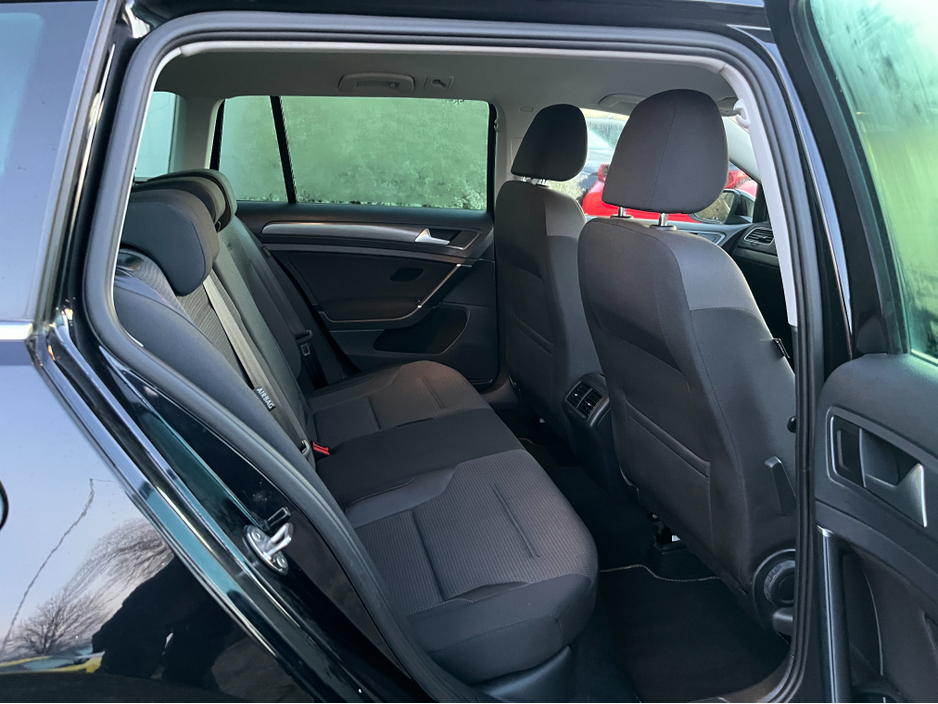 2020 Volkswagen Golf ESTATE AUTOMATIC 2.0 DIESEL //ADAPTIVE CRUISE CONTROL//KEYLESS ENTRY//REVERSE CAMERA//PARKING SENSORS// €19,950