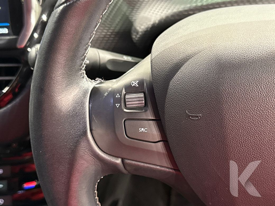 2017 Peugeot 2008 - image 16