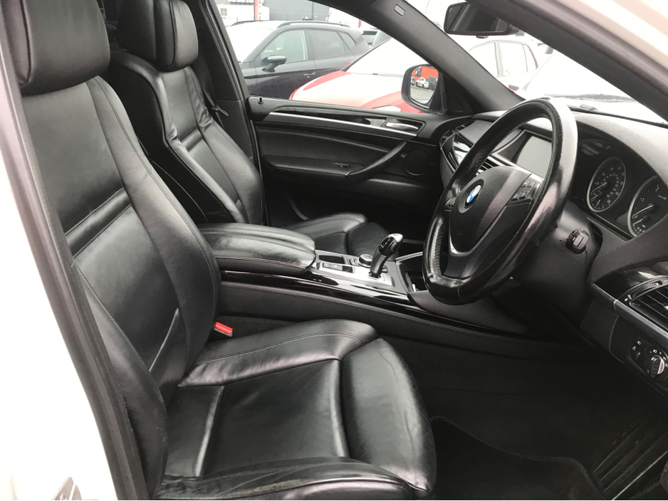 2012 BMW X6 - image 20