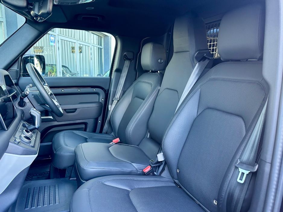 2025 Land Rover Defender - image 21