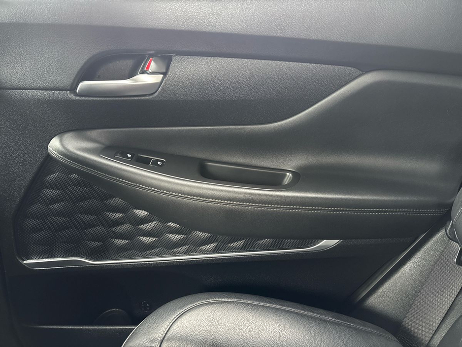 2019 Hyundai Santa Fe - image 11