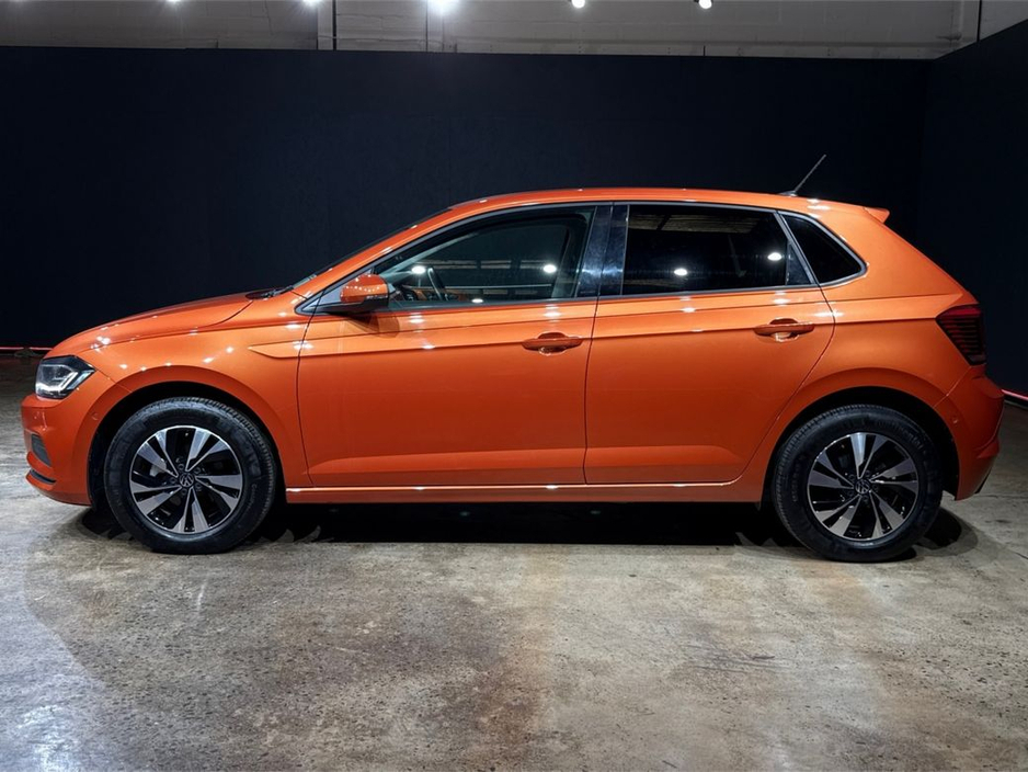 2022 Volkswagen Polo - image 5