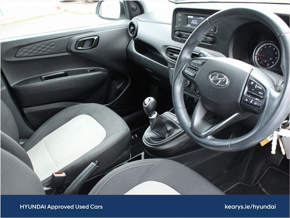 2023 Hyundai i10 - image 6