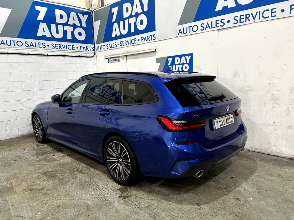 2021 BMW 3 Series - image 5