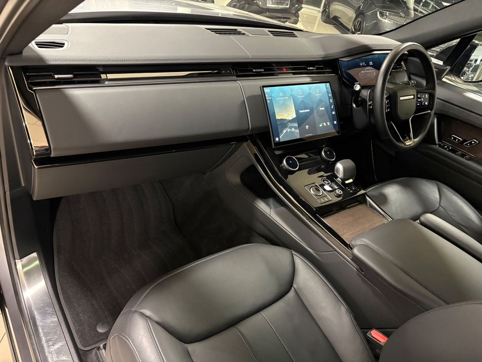 2023 Land Rover Range Rover Sport - image 19