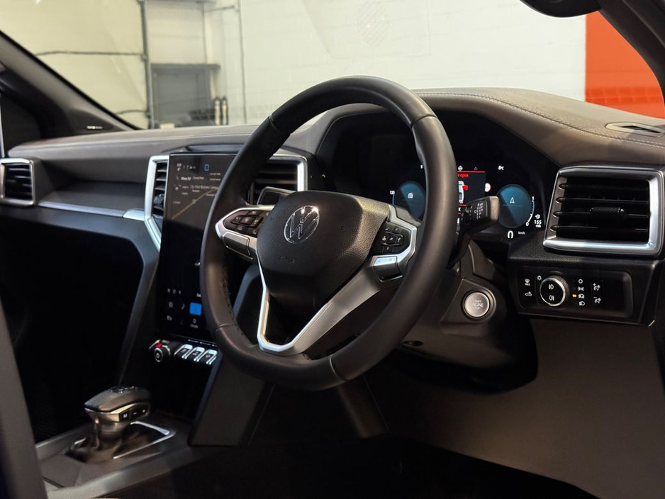 2025 Volkswagen Amarok - image 14