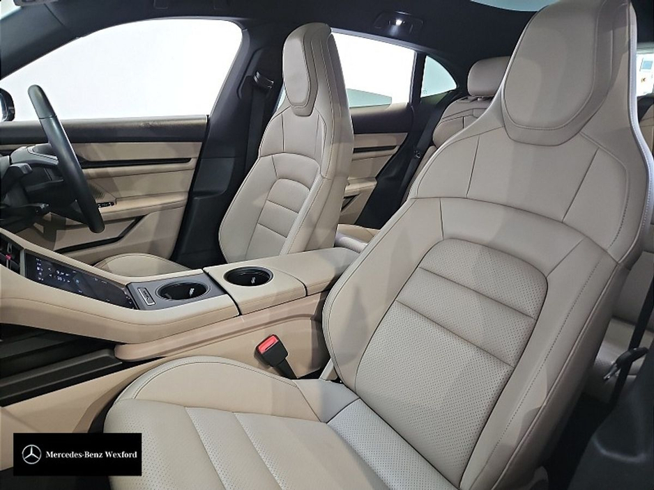 2023 Porsche Taycan - image 16