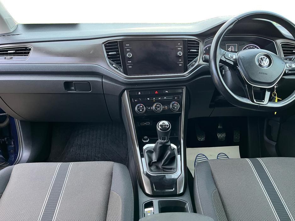 2019 Volkswagen T-Roc DESIGN 1.0 TSI MANUAL 6SPEED FWD 115HP 5DR €18,500