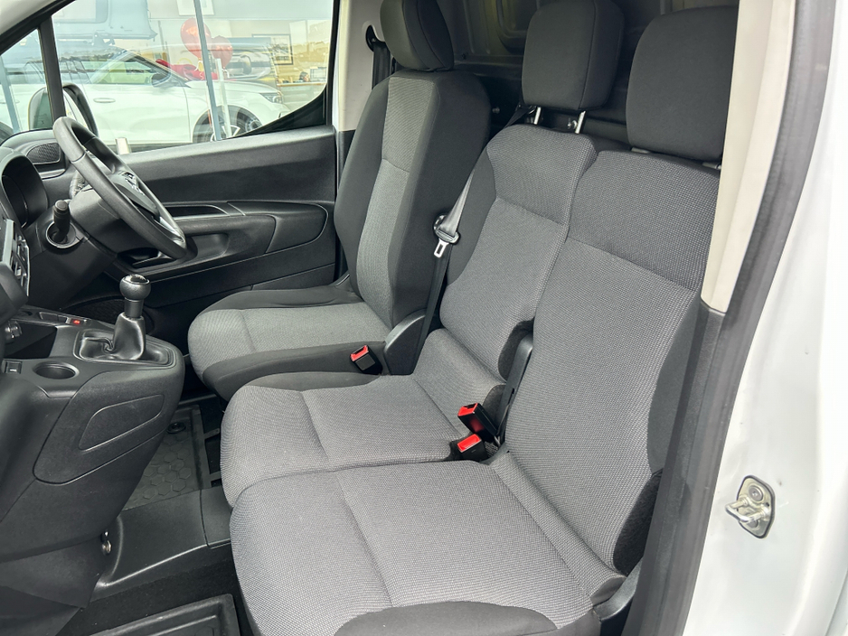 2021 Opel Combo L1H1-1.5 75PS DIESEL 5 S SP 5DR €11,950