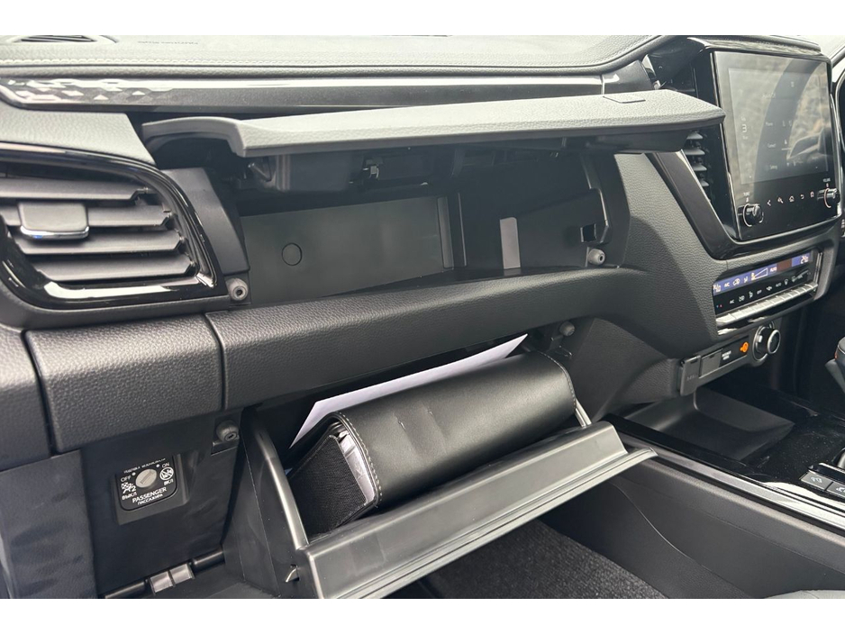 2025 Isuzu D-MAX V-CROSS DCB €48,851