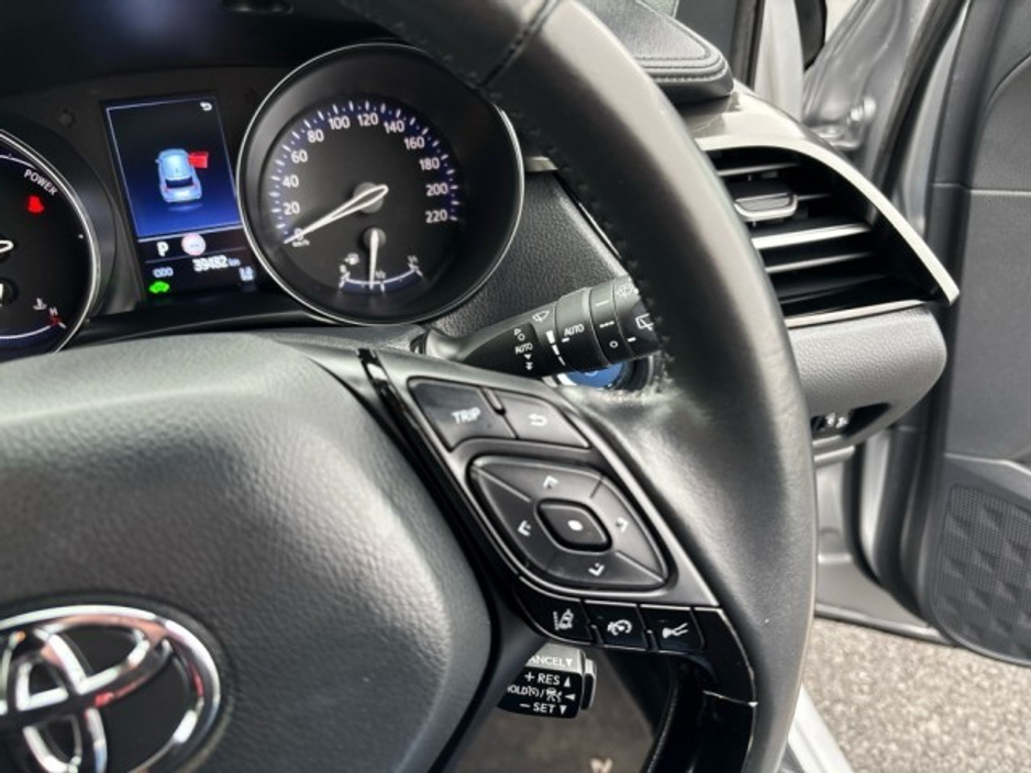 2022 Toyota C-HR - Sport Edition - 1.8 Automatic - NCT 2028 - Full TOYOTA Service History - EUR 190 Tax // Remote Central Locking // Front Electric Windows // Rear Electric Windows // Electric Mirrors // Power Folding €27,599