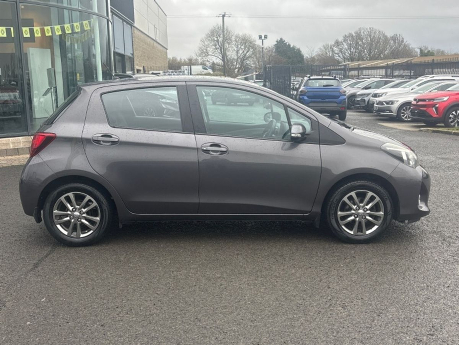 2017 Toyota Yaris YARIS €12,950