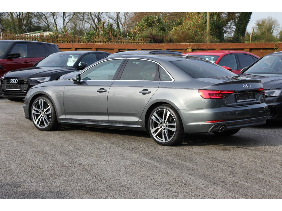 2016 Audi A4 - image 26