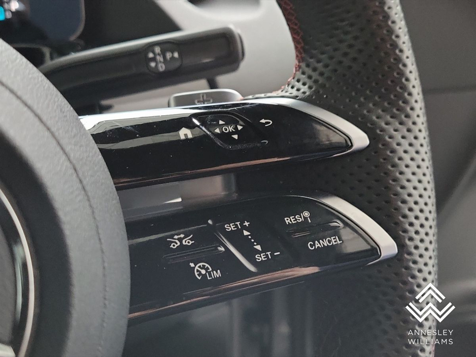 2025 Mercedes-Benz GLA Class GLA250e AMG Line Executive Exclusive Edition