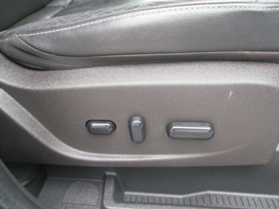 2016 Ford Kuga - image 16