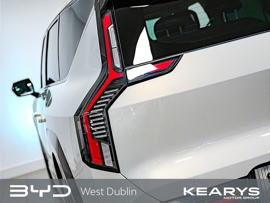 2025 Kia EV9 - image 22