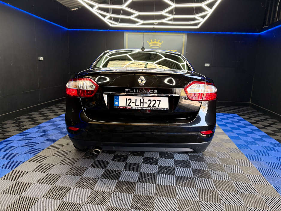 2012 Renault Fluence - image 9