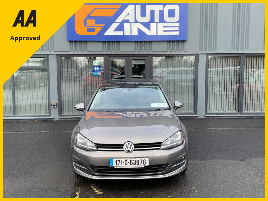 2017 Volkswagen Golf - image 2