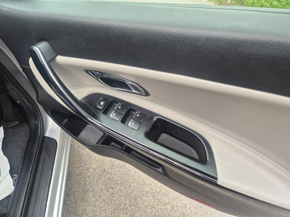 2018 Kia Ceed - image 10