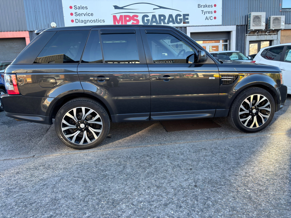 2013 Land Rover Range Rover Sport - image 8