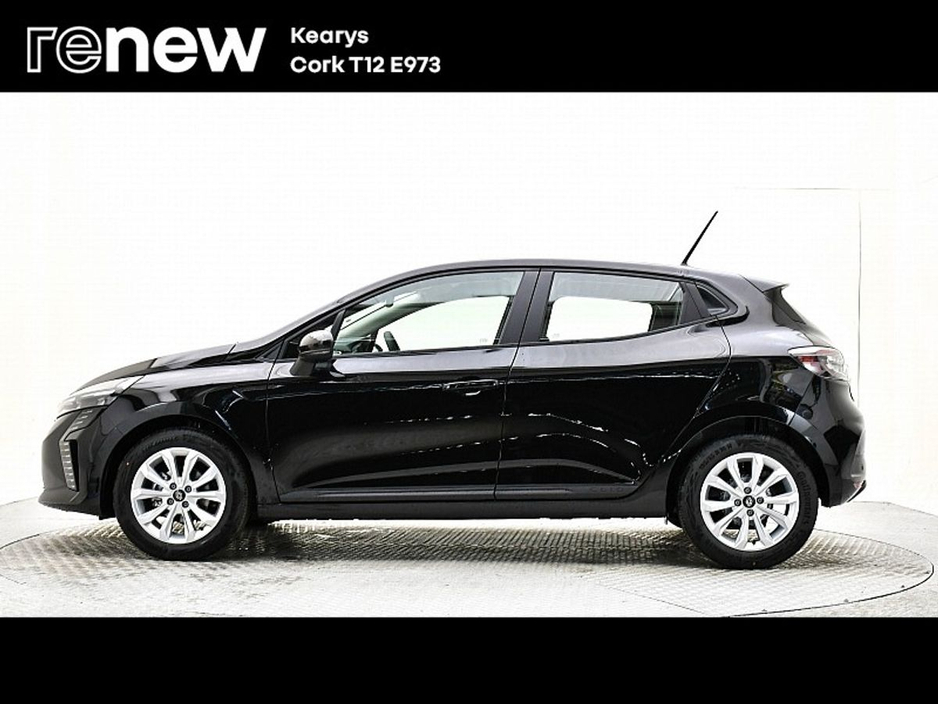 2025 Renault Clio - image 7