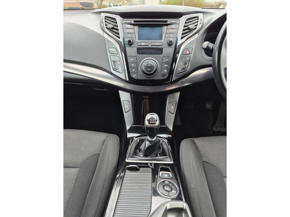 2016 Hyundai i40 - image 15