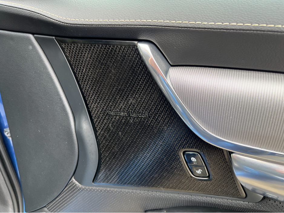 2019 Volvo V90 - image 16