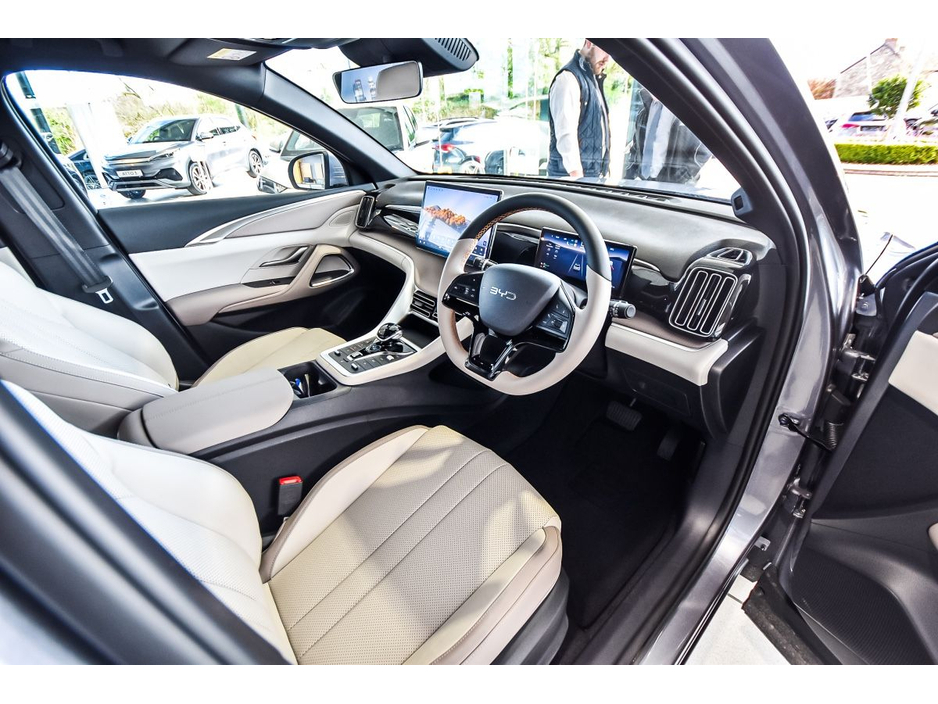 2026 BYD Sealion 7 - image 10