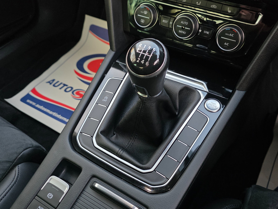 2015 Volkswagen Passat 1.6 TDI 120HP Highline €13,999