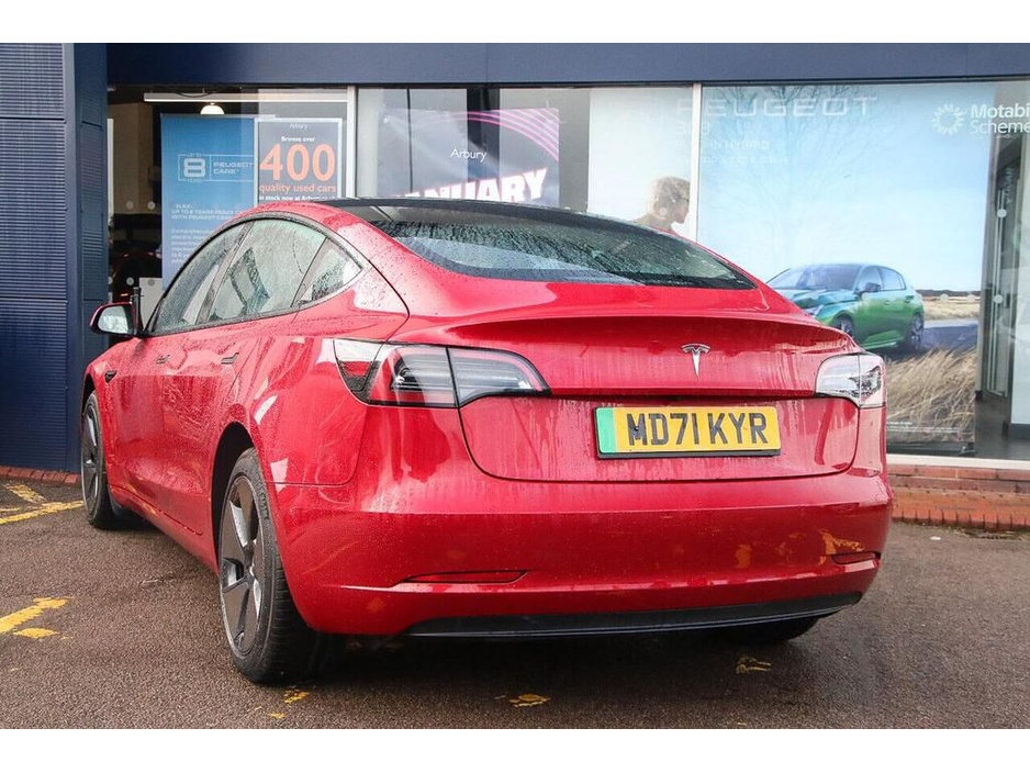 2022 Tesla Model 3 - image 2