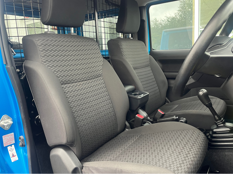 2023 Suzuki Jimny - image 15