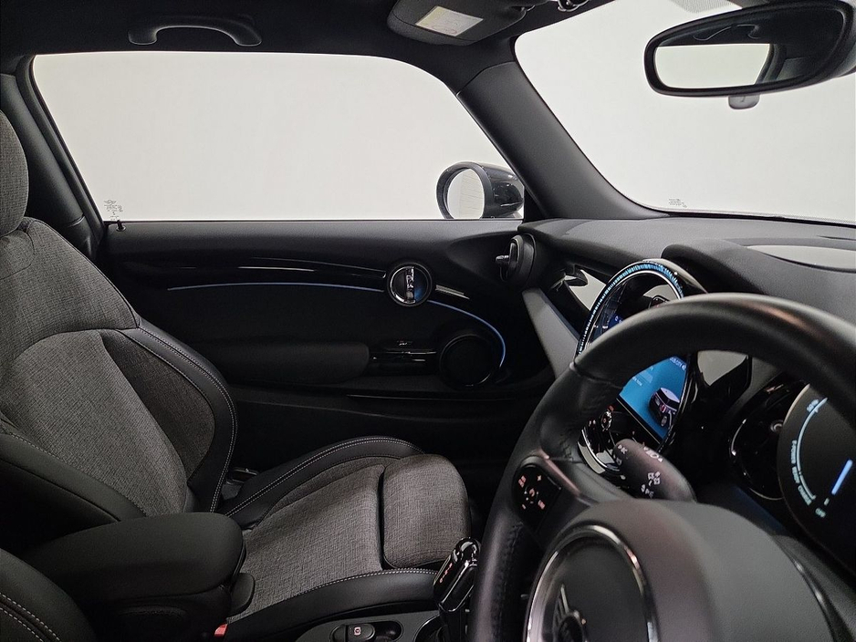 2022 MINI Hatch Electric Level 2 €20,950