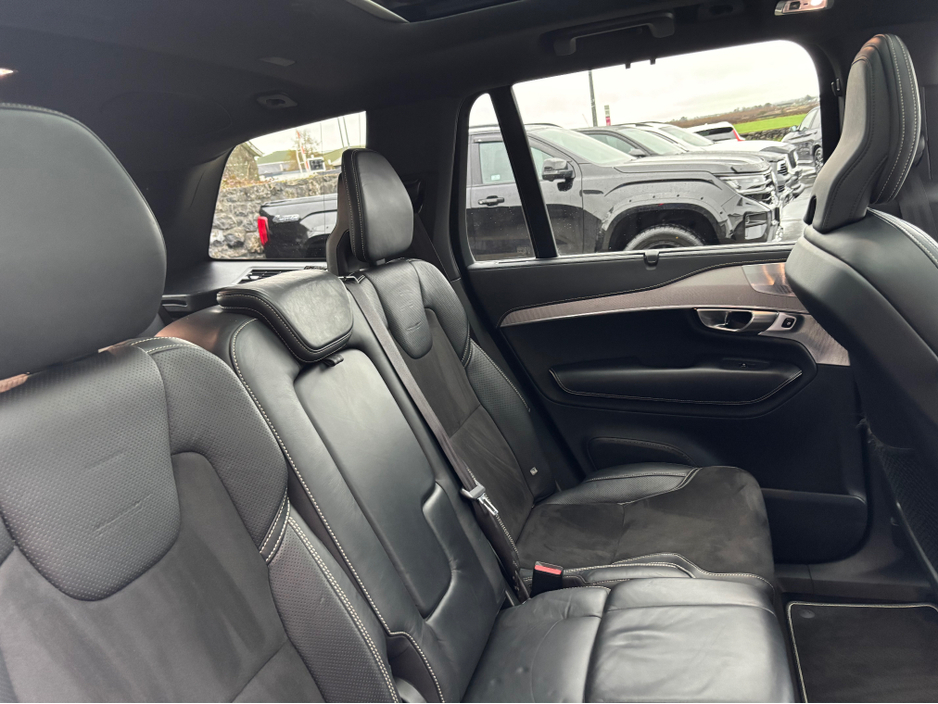 2019 Volvo XC90 - image 15