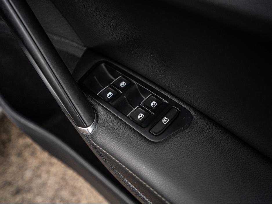 2017 Volkswagen Golf 2017 Golf 1.2tsi HIGHLINE/High spec/1yr warranty €16,888